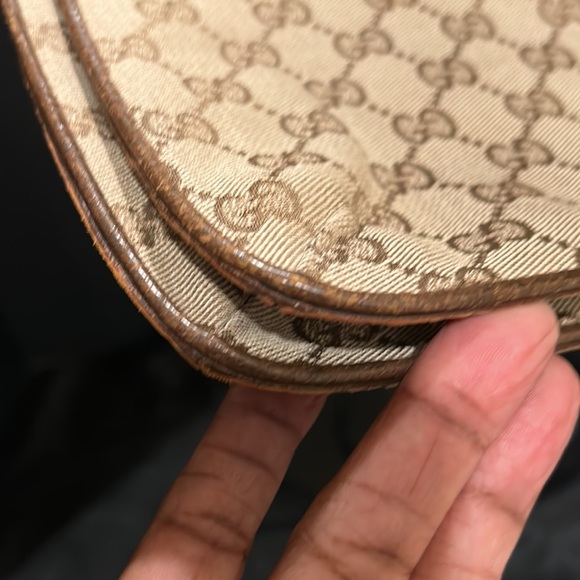 Gucci RARE Vintage Messenger Bag W/ Wallet Bundle. 
EUC No CALL OUTS! Beautiful! - Picture 9 of 16